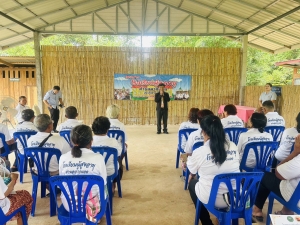 พิธีมอบเกียรติบัตรของโรงเรียนผู้สูงอายุ ตำบลตากแดด ประจำปี 2568