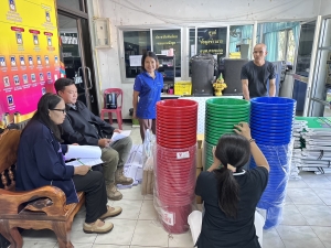 การตรวจรับวัสดุประจำหน่วยเลือกตั้ง