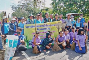 กิจกรรมทำความสะอาด Big Cleaning Day ถนนสายหลักและถนนสายรองเพื่อความเป็นระเบียบเรียบร้อยภายในเขตชุมชนตำบลตากแดด